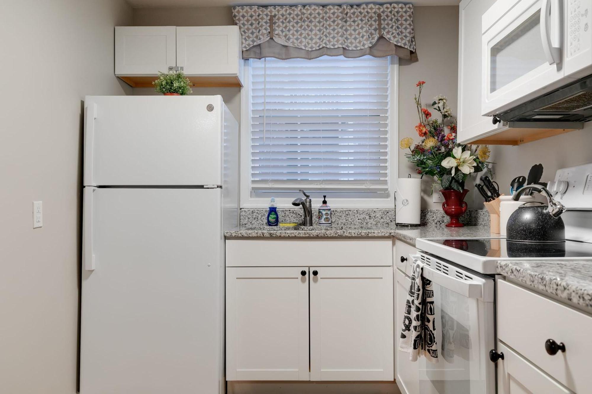 E3 Centrally Located In Carytown Fully Fenced Richmond Buitenkant foto