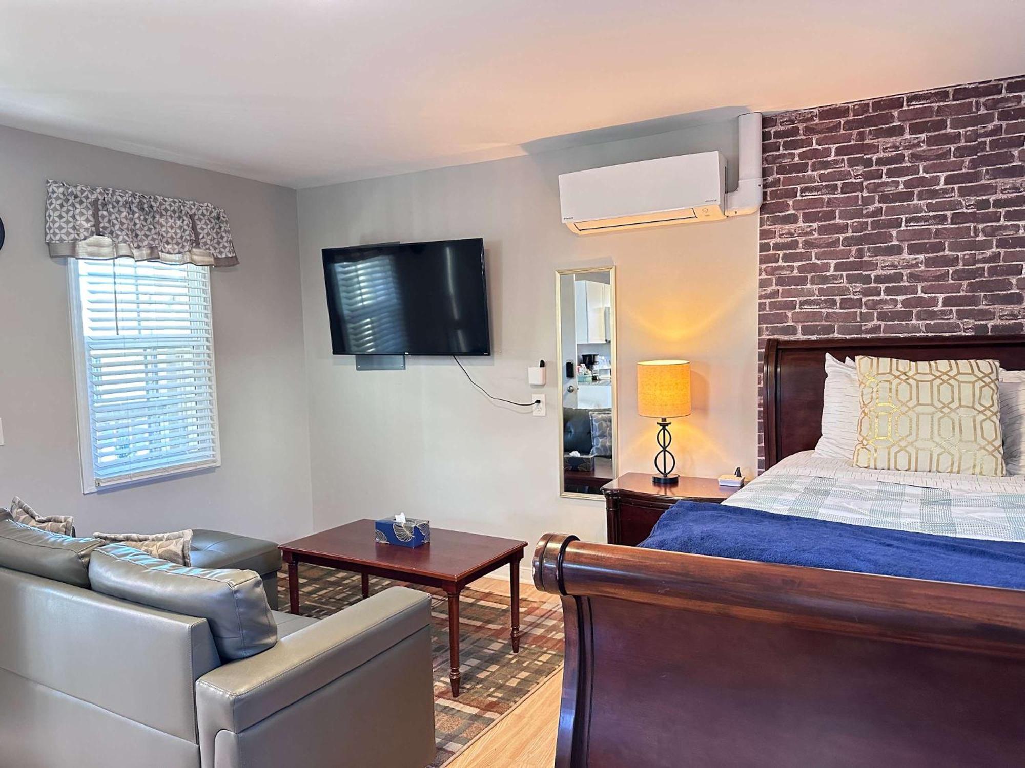 E3 Centrally Located In Carytown Fully Fenced Richmond Buitenkant foto